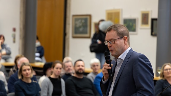 Oberbürgermeister Dr. Johannes Bruns lobt den Film