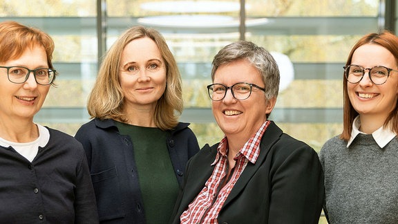 Sieglinde Düerkop Dr. Triinu Peters Prof. Dr. Anke Hinney und Dr. Luisa Rajcsanyi vom LVR-Universitätsklinik Essen