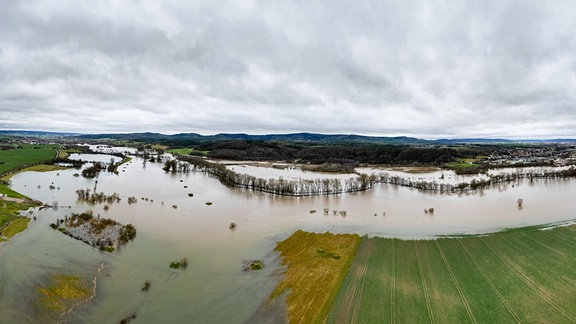 Luftaufnahme zeigt Überschwemmungen bei Barchfeld.